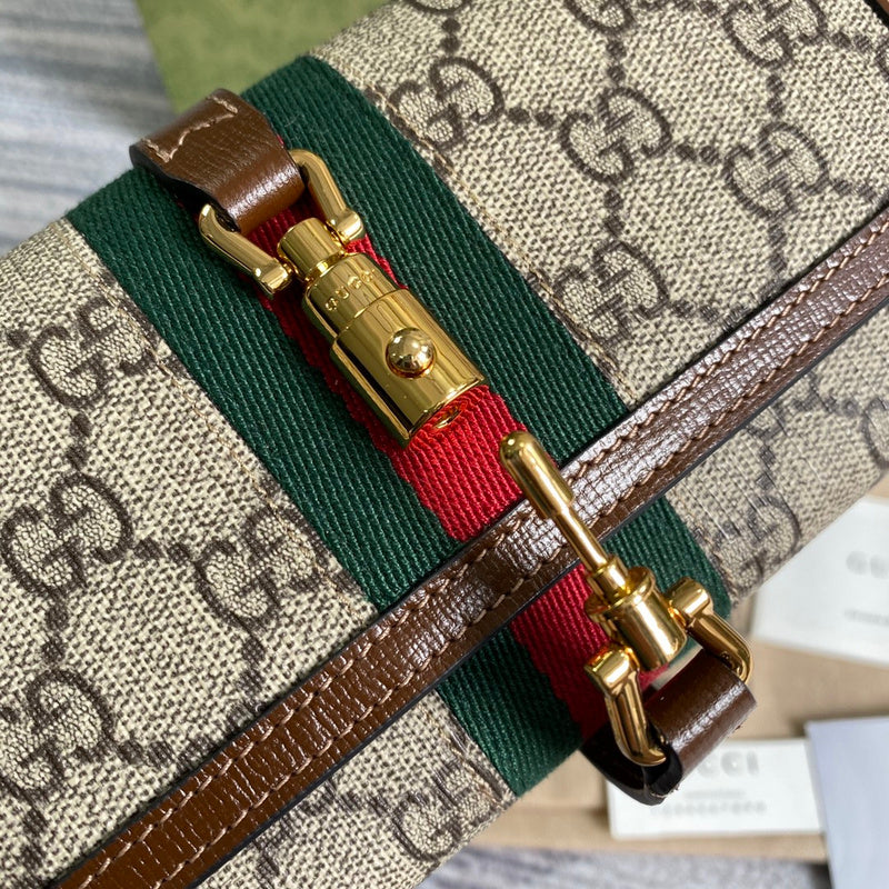 Styled lifestyle shot of premium elevated women's handbag – women's premium purse