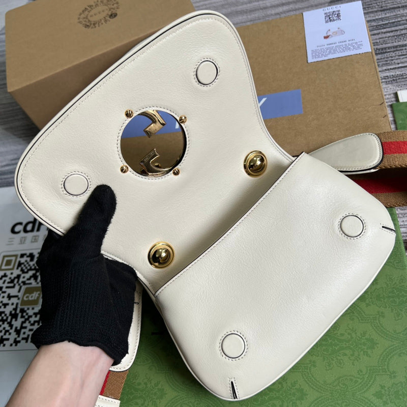 Interior view of chic premium women's handbag – women's luxury handbag