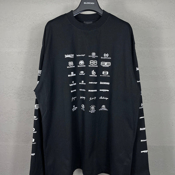 Side profile view of Balenciaga luxury piece style No.238