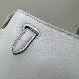 Interior view of streamlined premium bag