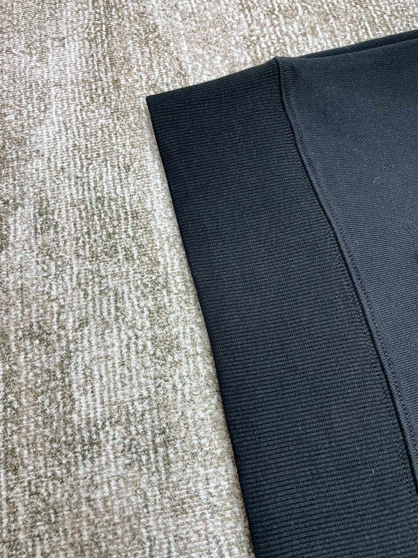Back view of Amiri luxury piece style No.087