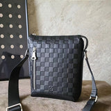 Front view of signature modern women's handbag – women's luxury accessory