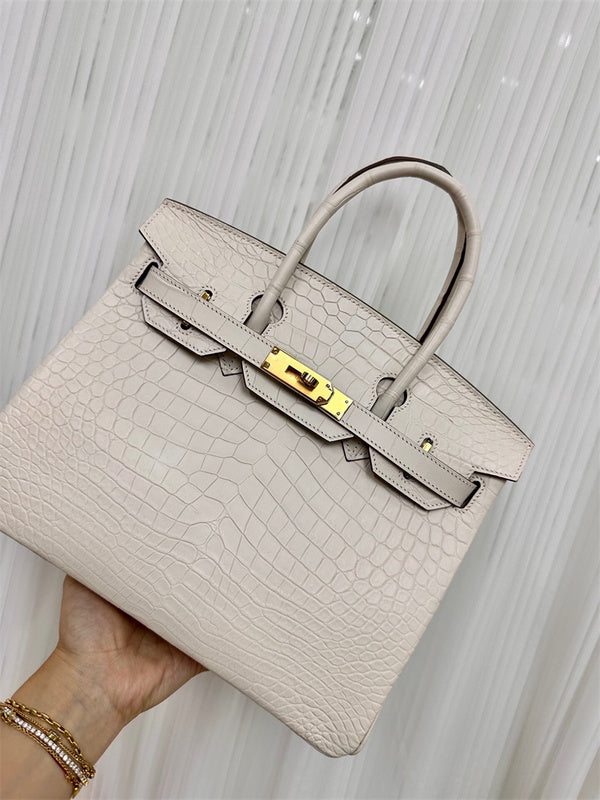  timeless structured bag detail view showing craftsmanship 8