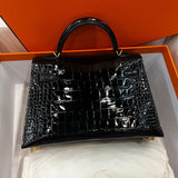 Everyday-Ready bag shown from front angle