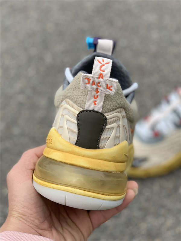 Nike Men's & Women's Luxury Low-Top Trainers — Style 021 interior view