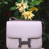  smart top-handle bag styled with outfit