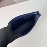 Front view of sleek chic women's handbag – women's everyday handbag