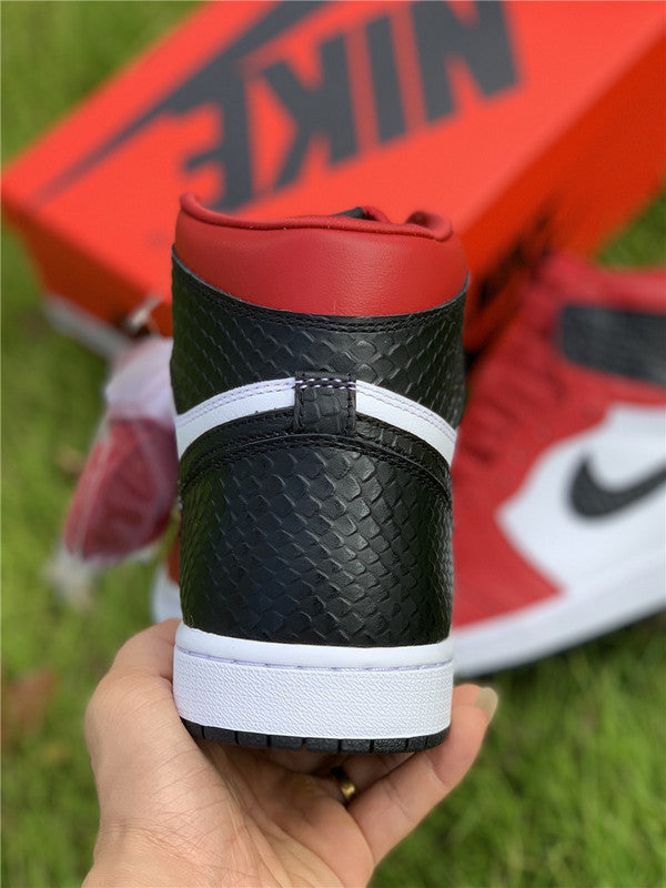 Nike Men's & Women's Premium Casual Sneakers — Style 052 side view