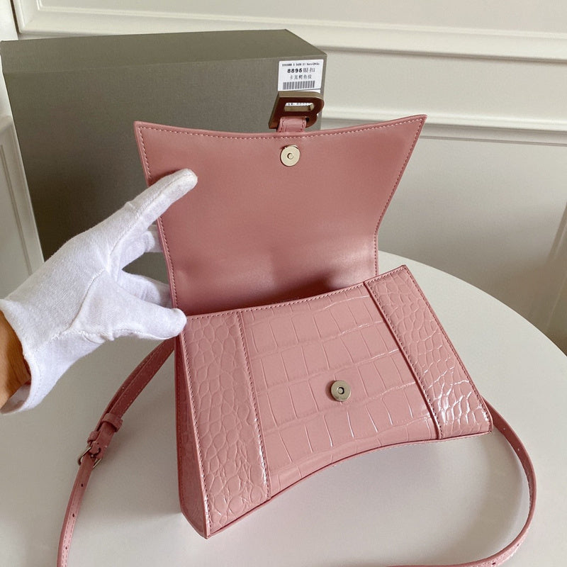 Zivas Charm Sleek Silhouette Premium Handbag (Designer-Inspired Craftsmanship) – Close-Up Detail