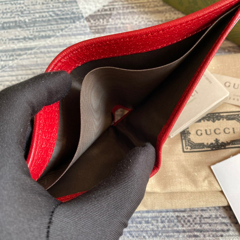 Close-up detail of chic statement women's handbag – women's luxury accessory