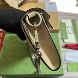 Handle and strap detail of classic elevated women's handbag – women's statement bag