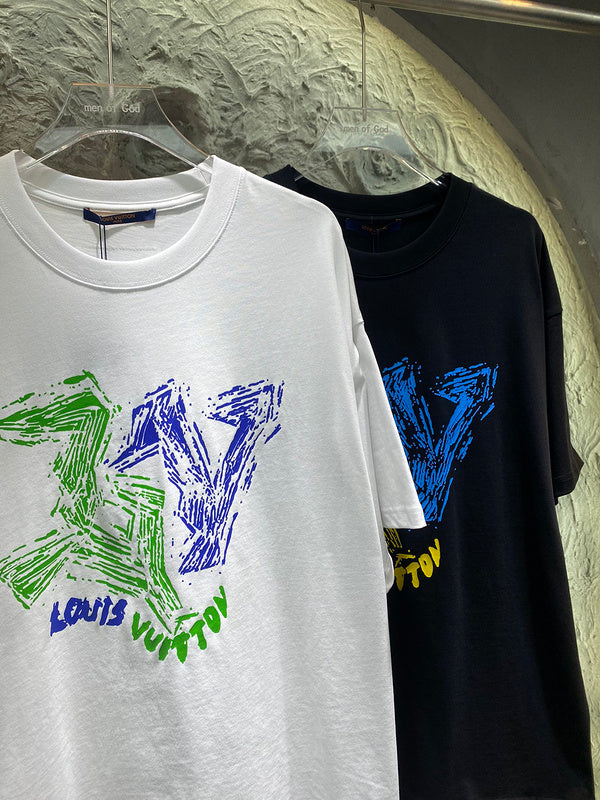 Full styled look of Louis Vuitton cotton t-shirt with runway-inspired design