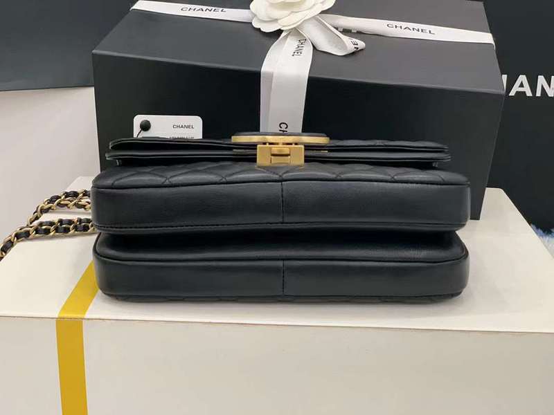 Zivas Charm Modern Minimalist Look Luxury Handbag (Premium Everyday Carry) – Styled Look