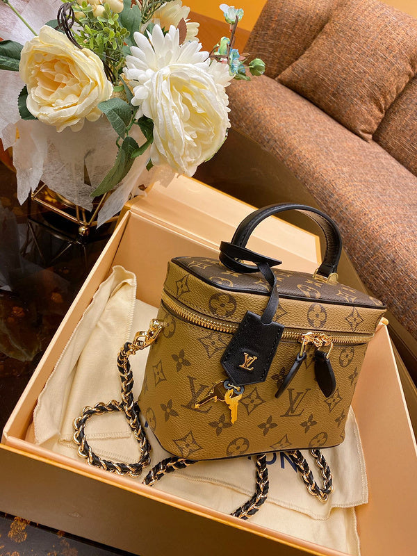 Side profile of elevated everyday-luxe women's handbag – women's statement bag