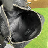 Handle and strap detail of structured premium women's handbag – women's designer-style accessory