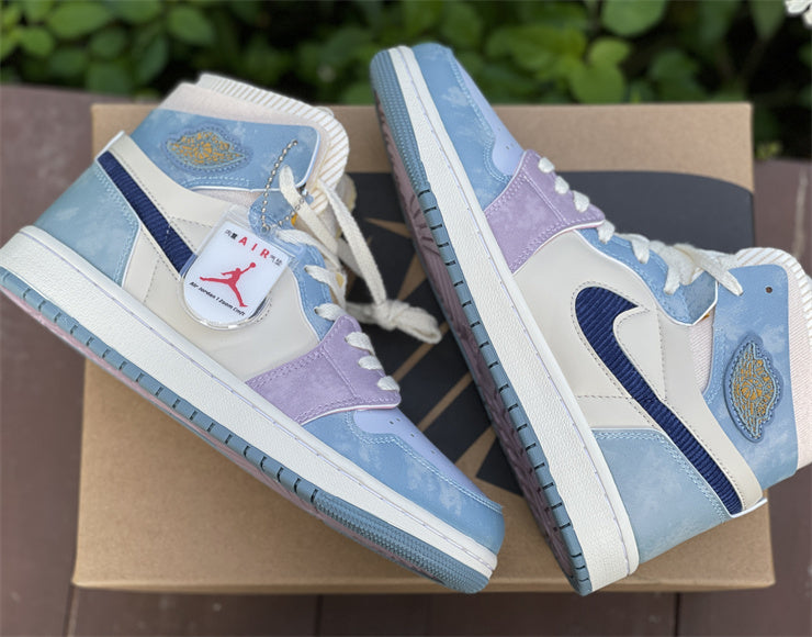 Nike Men's & Women's Premium Designer Sneakers — Style 226 interior view