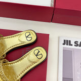 Three-quarter angle view of Valentino Garavani luxury piece style No.250