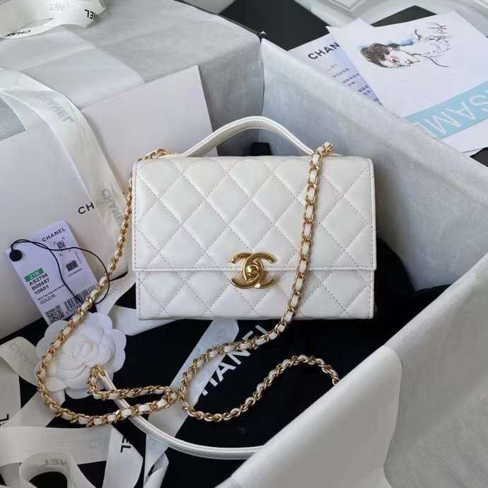  women's handbag, versatile design, view 1