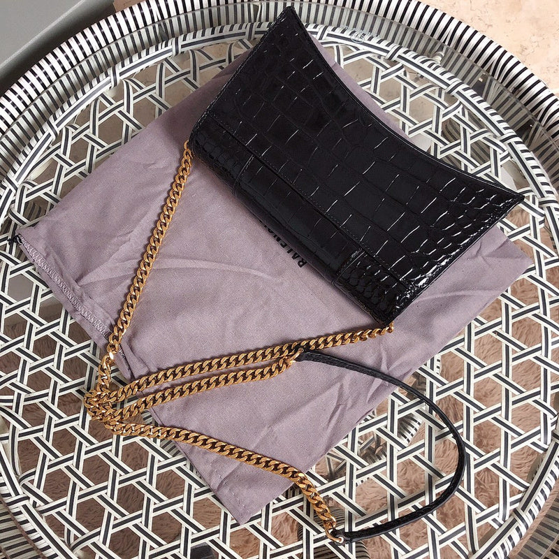 Interior view of structured modern women's handbag – women's luxury accessory