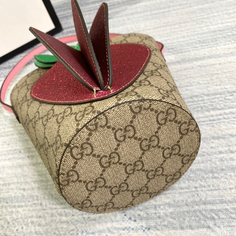 Back view of modern sleek women's handbag – women's everyday handbag