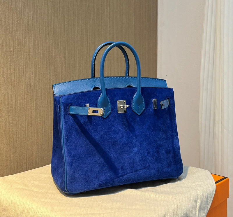 Interior view of classic premium bag