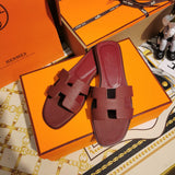 Hermès Grey Slide Sandals - Toe Detail View