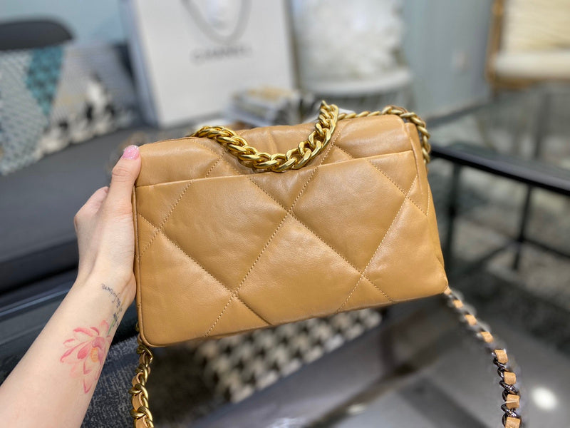  women's handbag, mid design, view 3