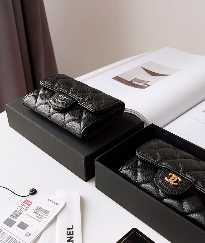  compact purse view 10