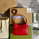 Front view of statement chic women's handbag – women's everyday handbag