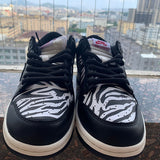 Nike Men's & Women's Premium Athletic Sneakers — Style 199 front view