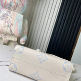  smart everyday bag styled with outfit