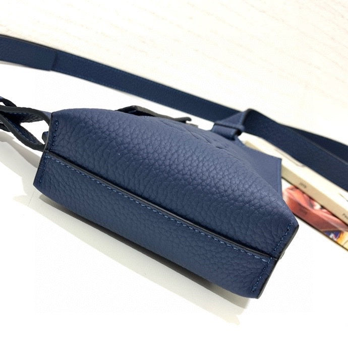 Ziva's Charm handbag – back view (22cm*6.5cm*13cm)
