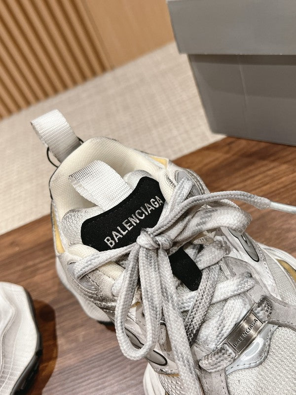 Balenciaga shoes Style 058 - angled studio shot