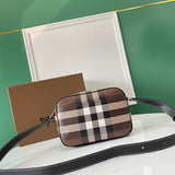 Elegant Premium PU Leather Handbag - Refined Silhouette | Women's Everyday Carry Handbag #1094 - close-up detail shot (image 3) of designer-inspired handbag