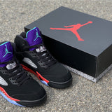 Nike Men's & Women's Luxury Lifestyle Trainers — Style 015 front view