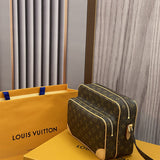  Tailored shoulder bag carried on shoulder