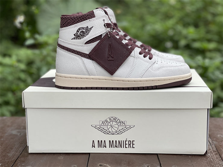 Nike Men's & Women's Designer Street Sneakers — Style 218