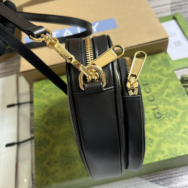 Styled lifestyle shot of elevated everyday-luxe women's handbag – women's premium purse