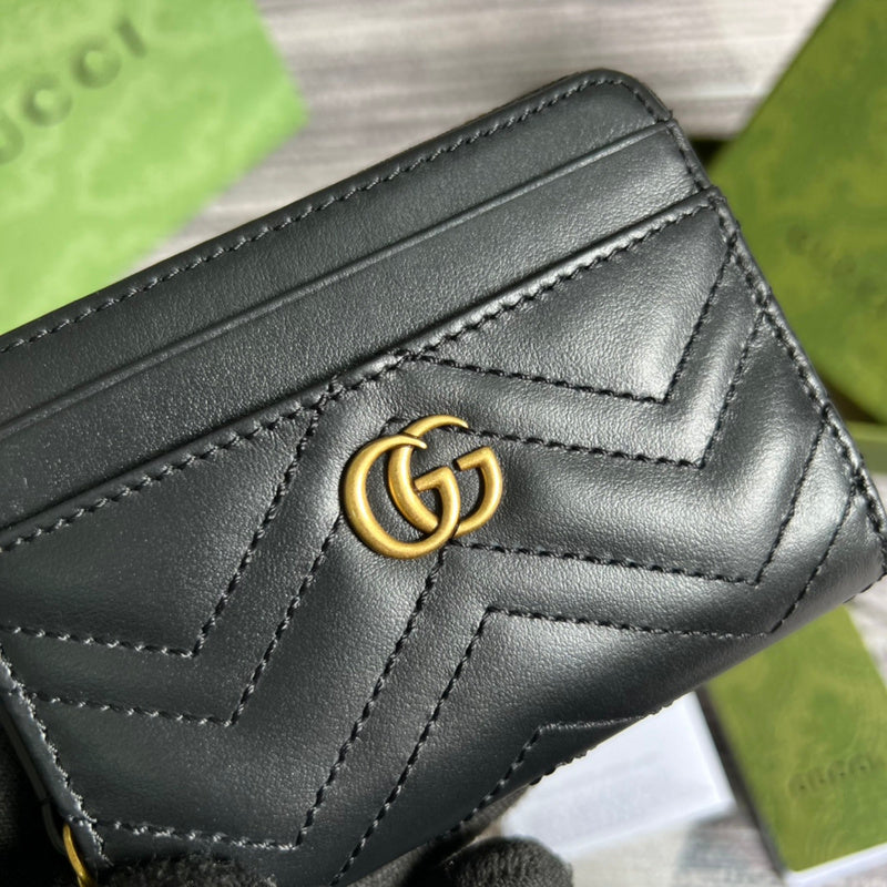 Interior view of chic premium women's handbag – women's luxury accessory