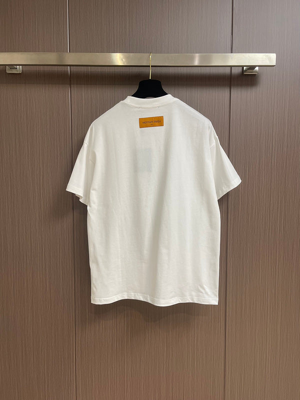 Side profile of Louis Vuitton cotton t-shirt with logo-detail design