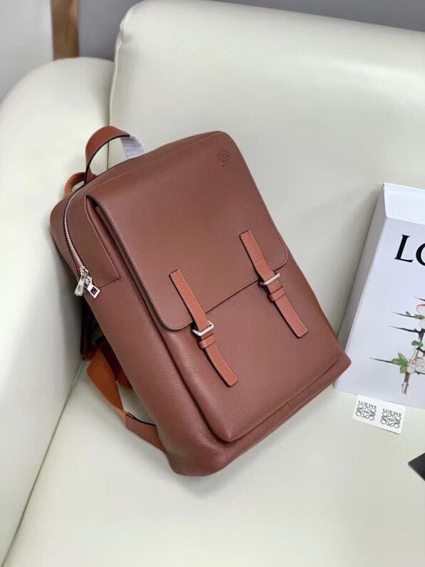 Ziva's Charm handbag – detail view (39cm*28cm*11cm)