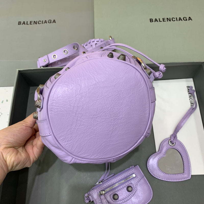 Timeless Faux Leather Handbag - Premium Craftsmanship Detailing | Women's Luxury Handbag #310 - hardware and detail close-up (image 5) of designer-inspired handbag