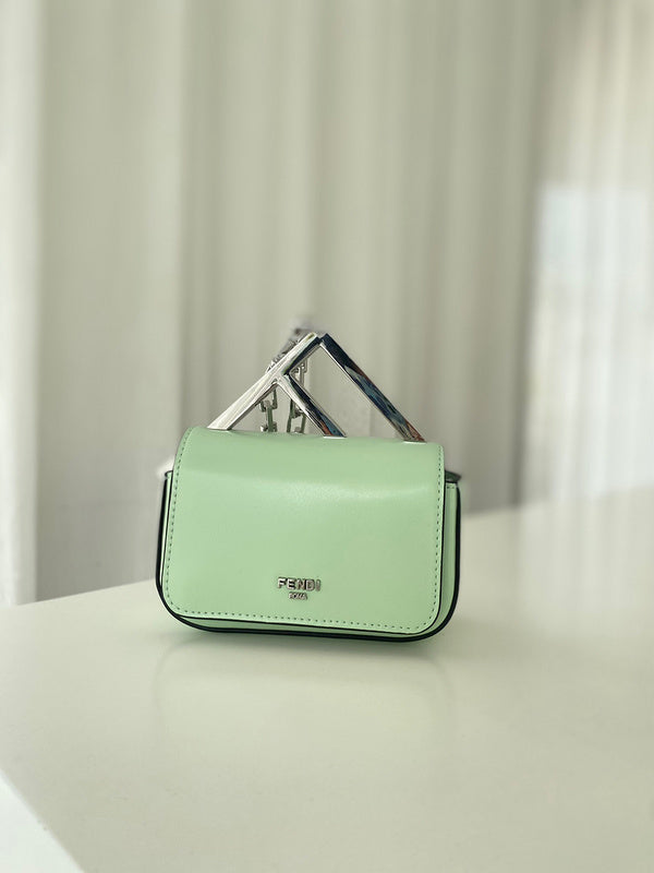 Ziva's Charm handbag – detail view (13cm*7cm*6cm)