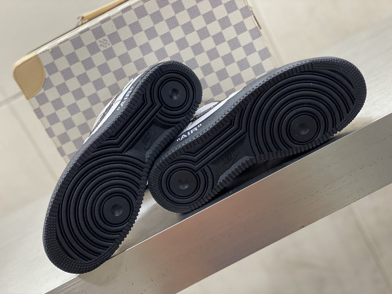 Nike all-black luxury sneakers view 9 retro runner design