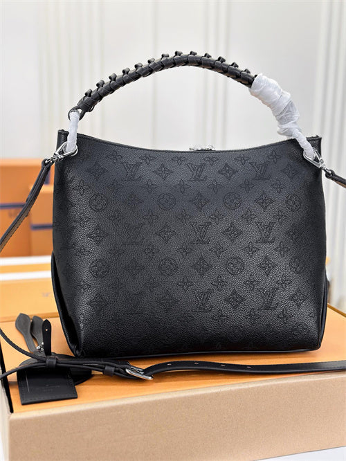  crossbody bag interior and compartment view