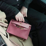 Effortless handbag styled for everyday wear