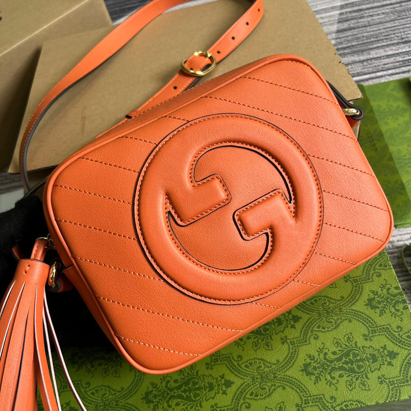 Front view of signature premium women's handbag – women's luxury accessory