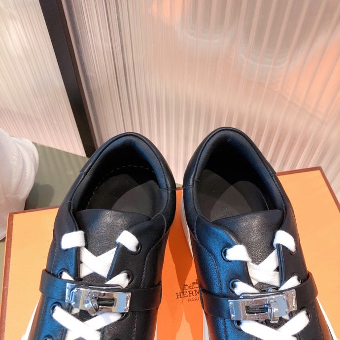 Hermes shoes Style 362 - full pair display