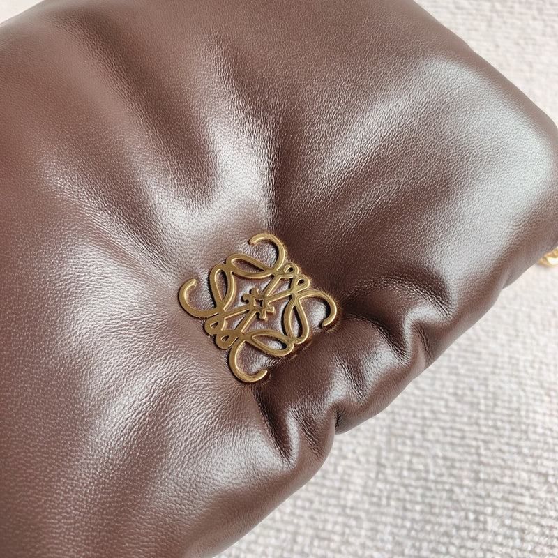Ziva's Charm handbag – angled view (22cm*19cm*8cm)