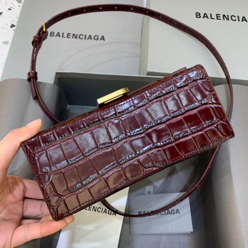 Refined Premium PU Leather Handbag - Statement Silhouette | Women's Everyday Carry Handbag #560 - hardware and detail close-up (image 5) of designer-inspired handbag